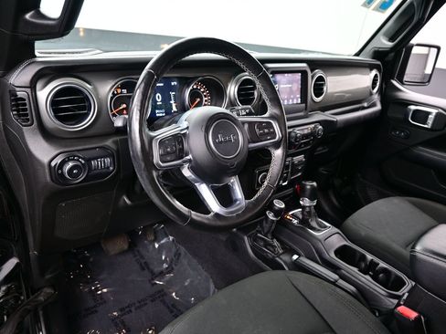 Used 2021 Jeep Wrangler Unlimited Sahara w/ Cold Weather Group AWD/4WD image 14