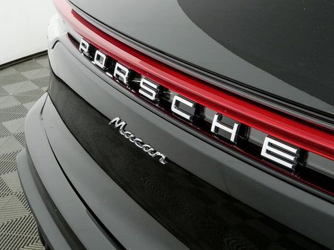 New 2026 Porsche Macan AWD image 38