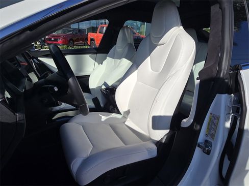 Used 2019 Tesla Model S 100D image 11