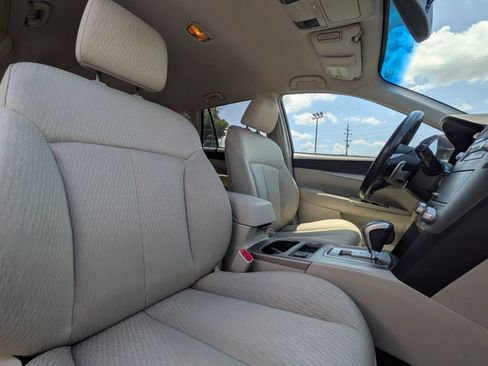 Used 2011 Subaru Outback 2.5i Premium w/ All-Weather Pkg AWD/4WD image 37