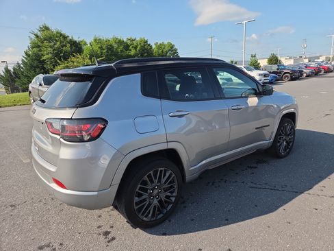 Certified 2022 Jeep Compass High Altitude AWD/4WD image 17