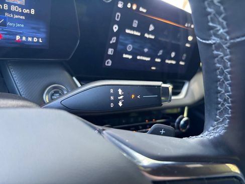 Used 2025 Chevrolet Equinox LT FWD image 38