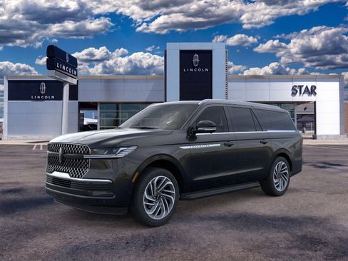 New 2026 Lincoln Navigator L Premier AWD/4WD image 1