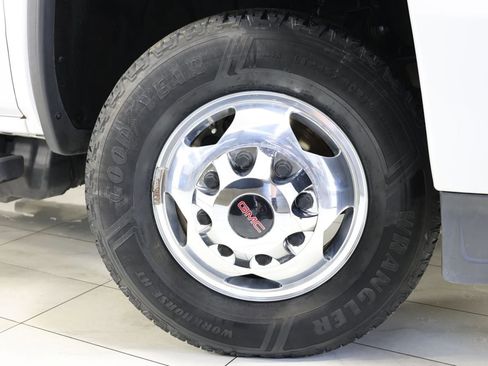 Used 2017 GMC Sierra 3500 Denali w/ Duramax Plus Package image 13