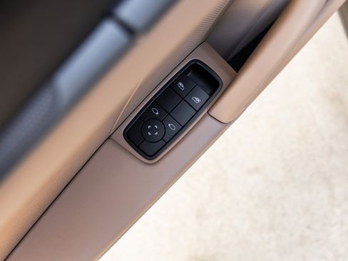 Certified 2024 Porsche 911 Carrera image 22