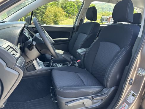 Used 2014 Subaru Forester 2.5i w/ Popular Package #1 AWD/4WD image 9