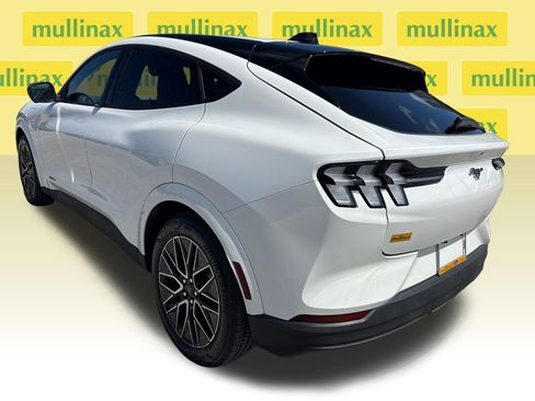 Used 2025 Ford Mustang Mach-E Premium RWD image 9