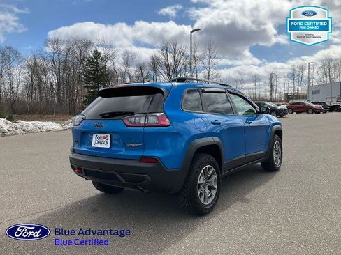 Used 2022 Jeep Cherokee Trailhawk image 7