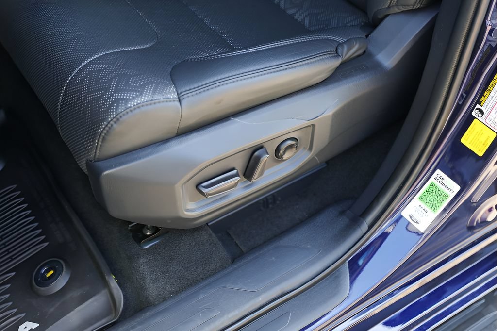 Used 2023 Toyota Sequoia Limited AWD/4WD image 8