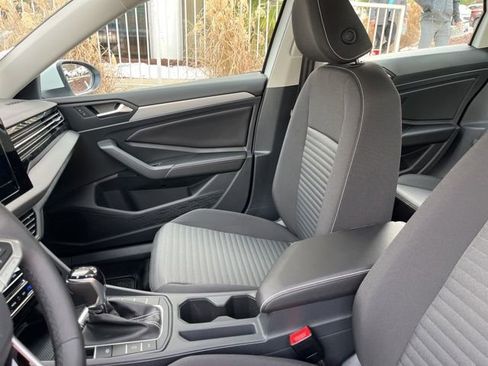 New 2026 Volkswagen Tiguan S image 10