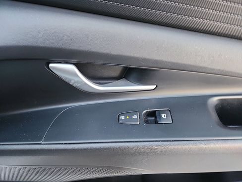 Used 2024 Hyundai Elantra SEL image 34