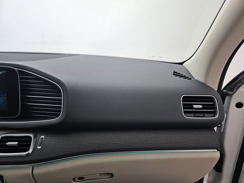 Certified 2020 Mercedes-Benz GLE 350 4MATIC image 16