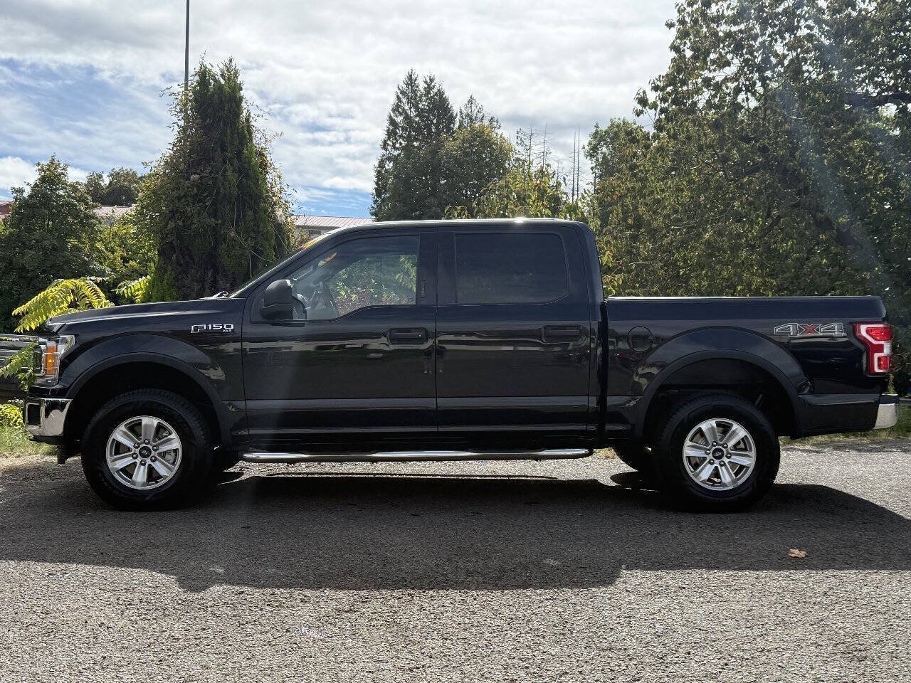 Used 2018 Ford F150 XLT AWD/4WD image 4