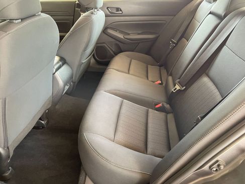 Used 2025 Nissan Altima 2.5 SV FWD image 25