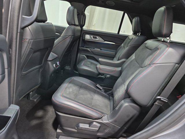 Used 2025 Ford Explorer ST w/ Sun And Sound Package AWD/4WD image 13