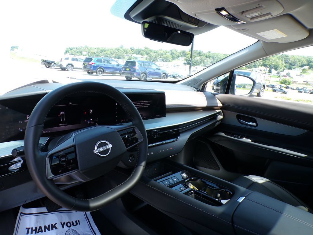 Used 2025 Nissan Murano Platinum w/ Cargo Package AWD/4WD image 9