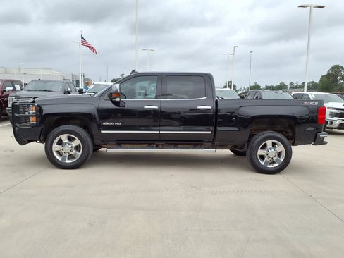 Used 2016 Chevrolet Silverado 2500 LTZ w/ Duramax Plus Package AWD/4WD image 8