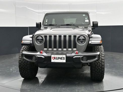 Used 2019 Jeep Wrangler Unlimited Rubicon w/ LED Lighting Group AWD/4WD image 2
