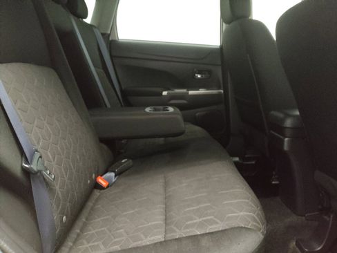 Used 2021 Mitsubishi Outlander Sport SE FWD image 19