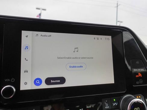 Certified 2023 Toyota Highlander XLE image 44