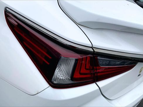 Certified 2023 Lexus ES 350 F Sport w/ Accessory Package (Z2) FWD image 29