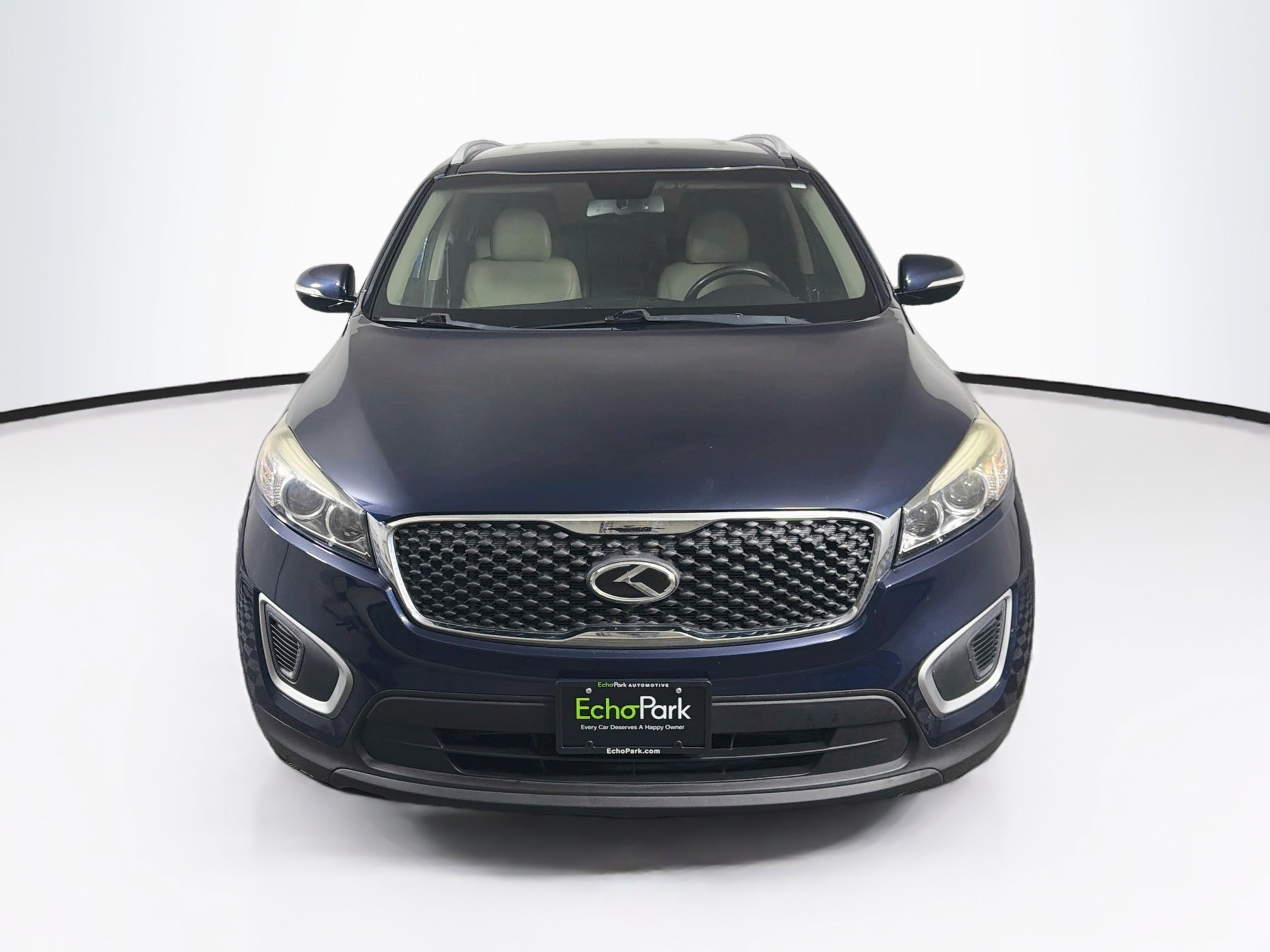 Used 2018 Kia Sorento FWD image 2