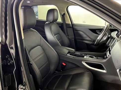 Used 2019 Jaguar F-PACE Prestige AWD/4WD image 6