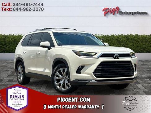 Used 2024 Toyota Grand Highlander FWD image 1