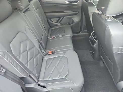New 2026 Volkswagen Atlas Cross Sport SE AWD/4WD image 29