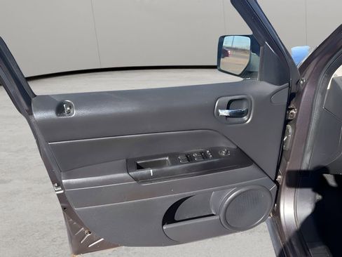 Used 2015 Jeep Patriot Latitude image 15