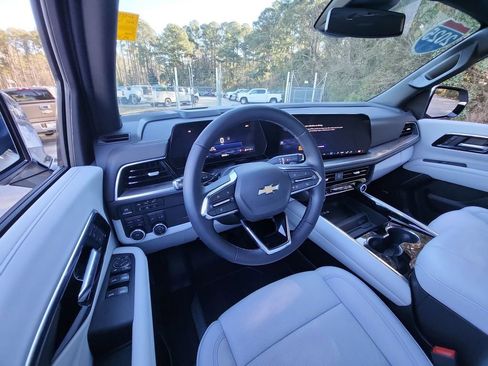 Certified 2025 Chevrolet Tahoe Premier image 14