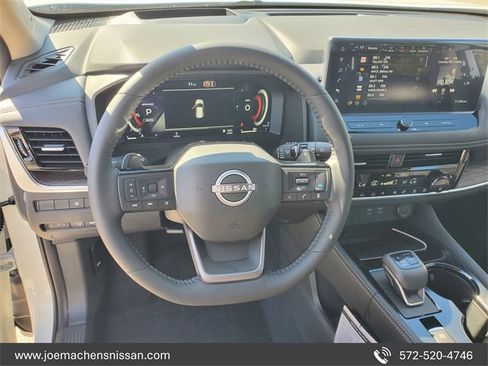 New 2026 Nissan Rogue Platinum w/ Platinum Premium Package image 13