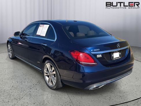 Used 2019 Mercedes-Benz C 300 Sedan w/ Premium Package image 4