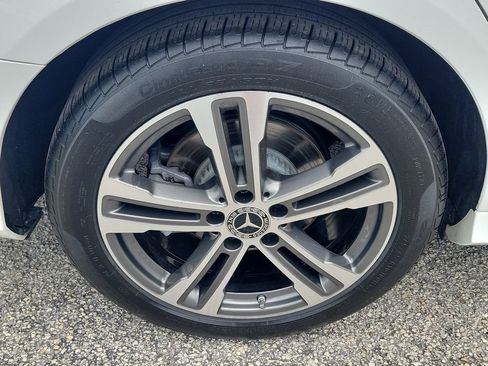 Used 2021 Mercedes-Benz E 350 4MATIC Sedan w/ Premium Package image 5