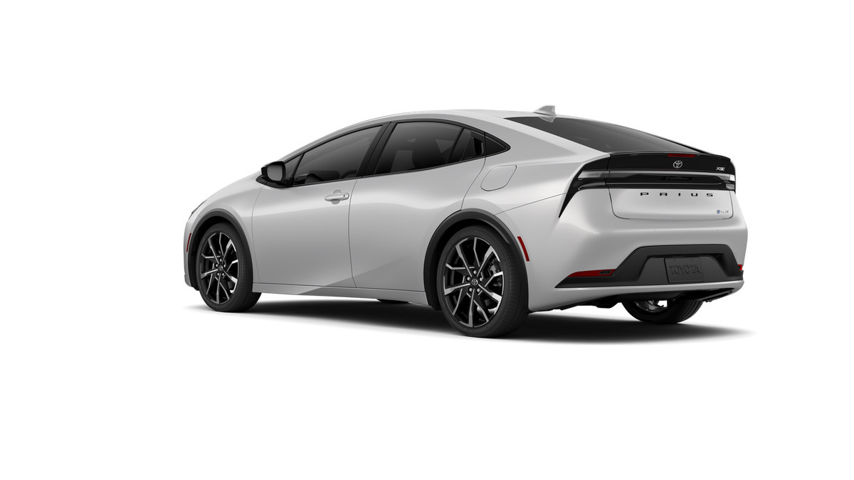 New 2027 Toyota Prius Plug-In Hybrid FWD image 40