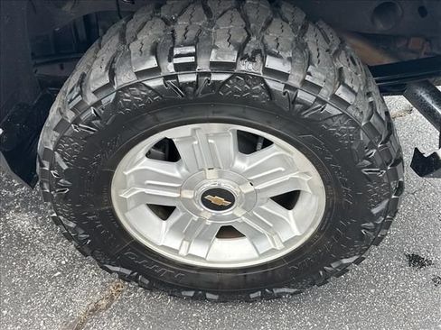 Used 2018 Chevrolet Silverado 1500 LT w/ All Star Edition AWD/4WD image 35