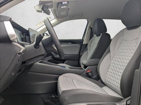 New 2025 Volkswagen Tiguan S image 4