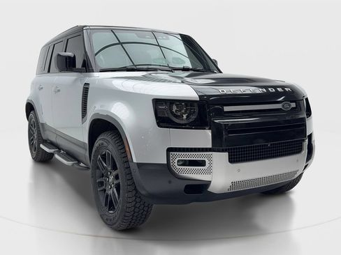 Used 2024 Land Rover Defender 110 S AWD/4WD image 2