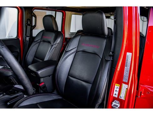Used 2019 Jeep Wrangler Unlimited Rubicon w/ Dual Top Group image 22