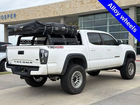 Used 2020 Toyota Tacoma TRD Off-Road w/ Technology Package image 24