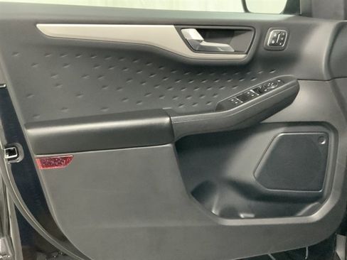 Used 2020 Ford Escape SEL image 16