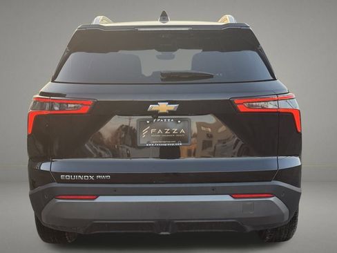 Used 2025 Chevrolet Equinox LT w/ Convenience Package II image 4