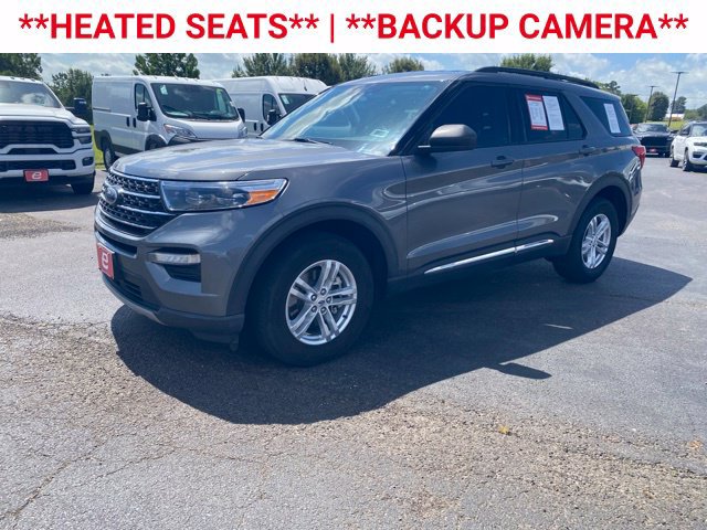 Used 2023 Ford Explorer XLT w/ Equipment Group 202A AWD/4WD image 3
