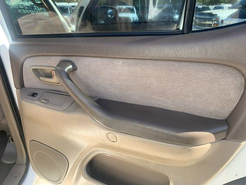 Used 2001 Toyota Sequoia SR5 image 27