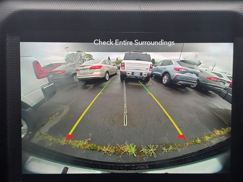 Used 2023 Jeep Wrangler Unlimited Sahara AWD/4WD image 13