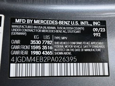 Used 2023 Mercedes-Benz EQS 580 4MATIC SUV image 8