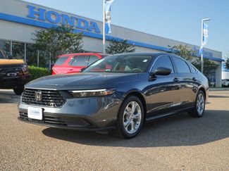 Used 2023 Honda Accord LX video 1