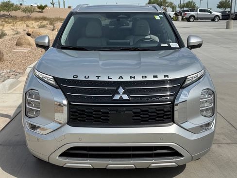 Used 2024 Mitsubishi Outlander SEL Black Edition FWD image 3