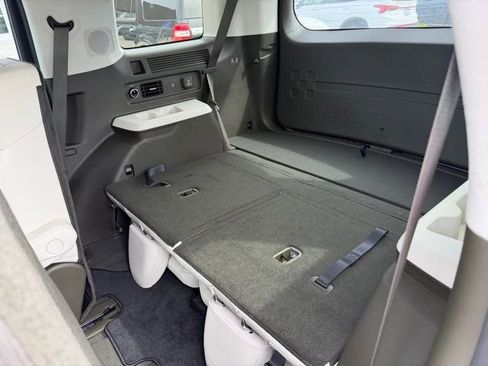 Used 2025 Hyundai Santa Fe Calligraphy image 17