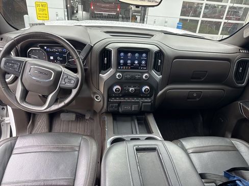Used 2019 GMC Sierra 1500 Denali w/ Denali Ultimate Package AWD/4WD image 11